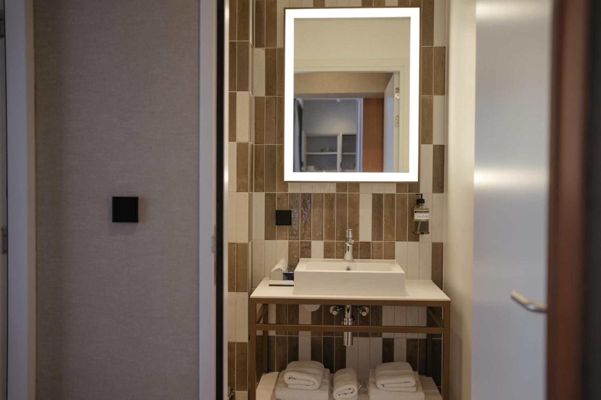 By Friso Den Haag - Scheveningen Otel Dış mekan fotoğraf